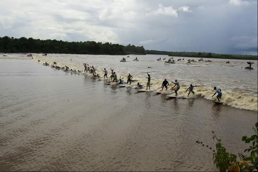 Festival de Surf nas Pororocas (Ilha de Marac